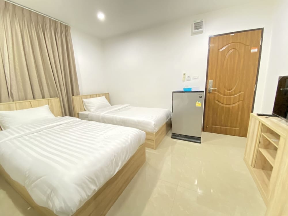 Superior Room, 2 Twin Beds, Non Smoking photo 1