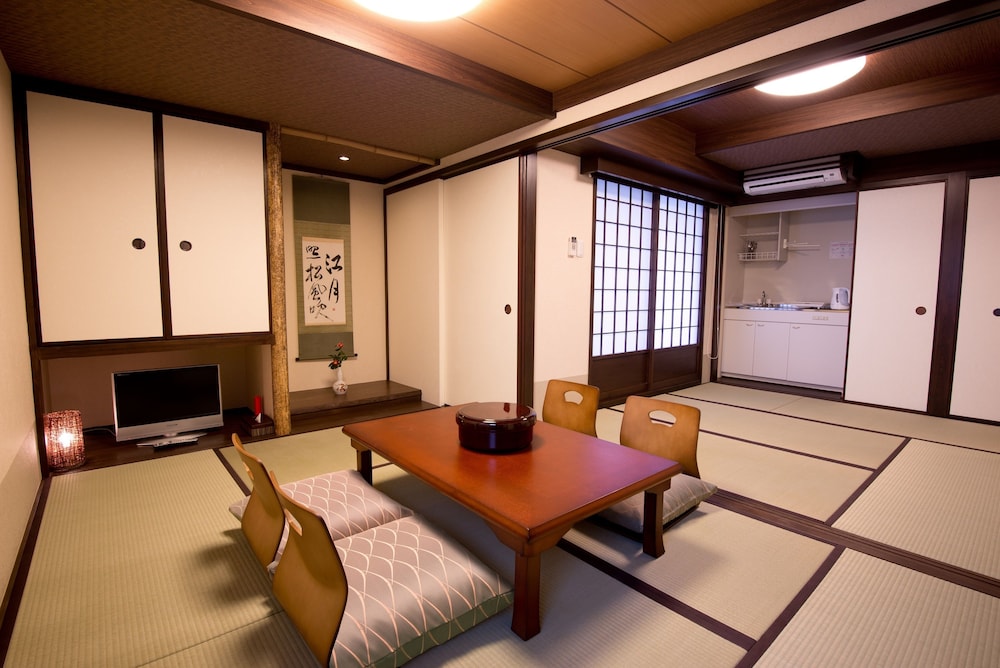 Japanese-Style Family Room with Kitchen, Non Smoking