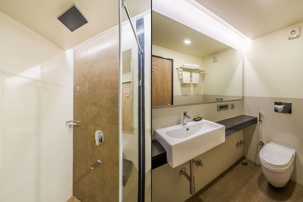 Deluxe Double Or Twin Room photo 2