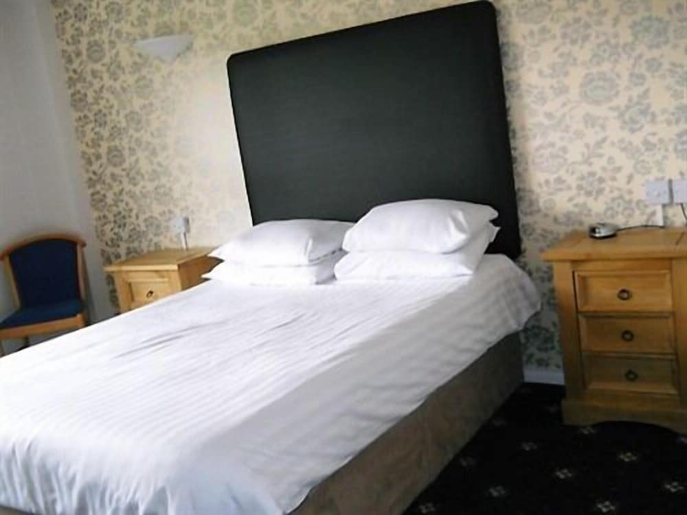 Premier Double Room, Ensuite (with shower over bath) - Photo 3