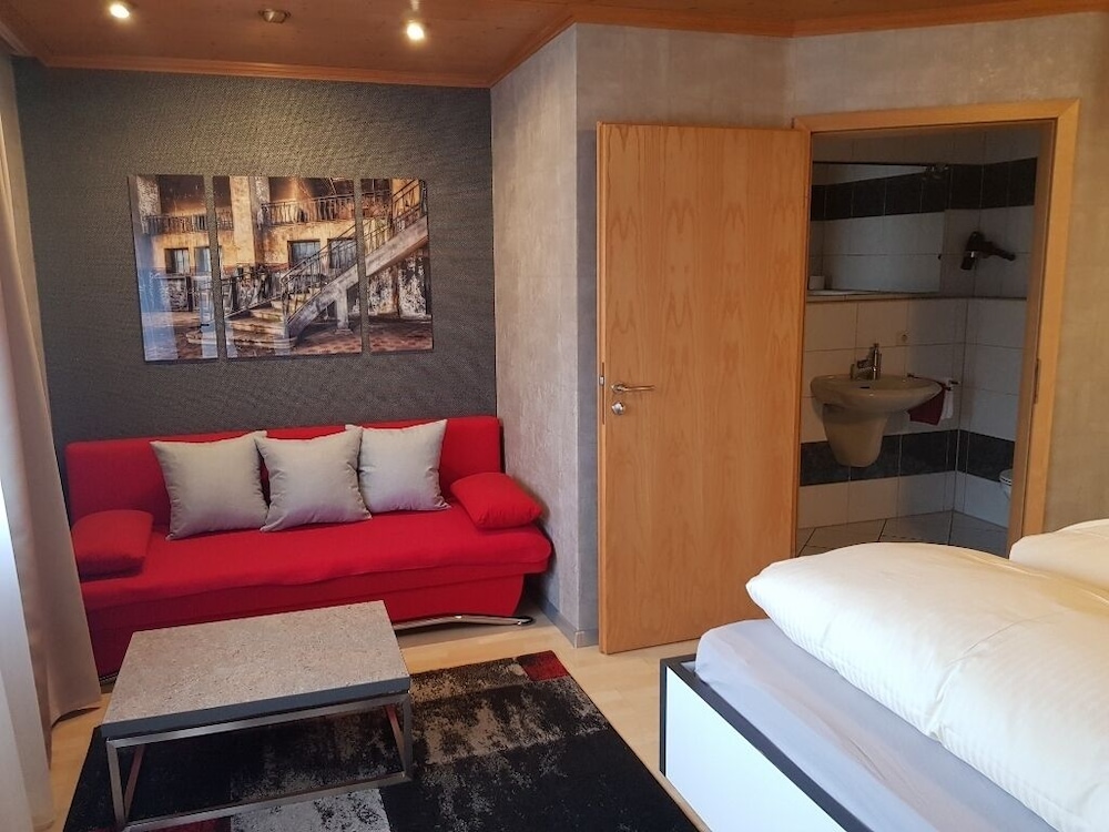 Family Room - Photo 2