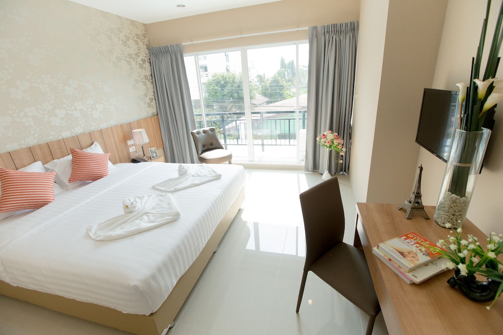 Deluxe Double Room photo 3