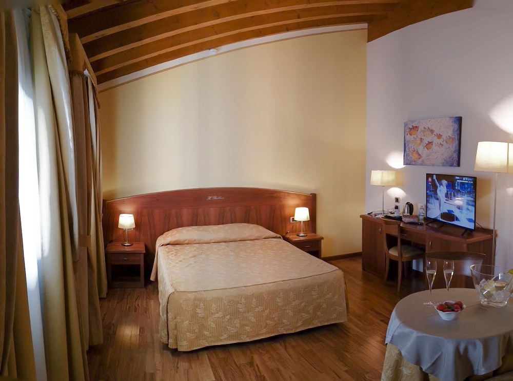 Classic Single Room photo 2