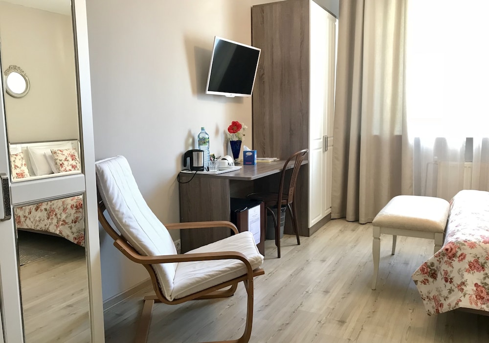 Standard Double Room photo 2