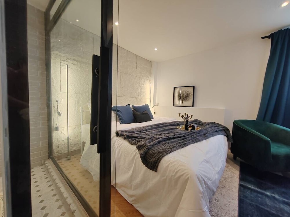 Deluxe Double Room, City View photo 1