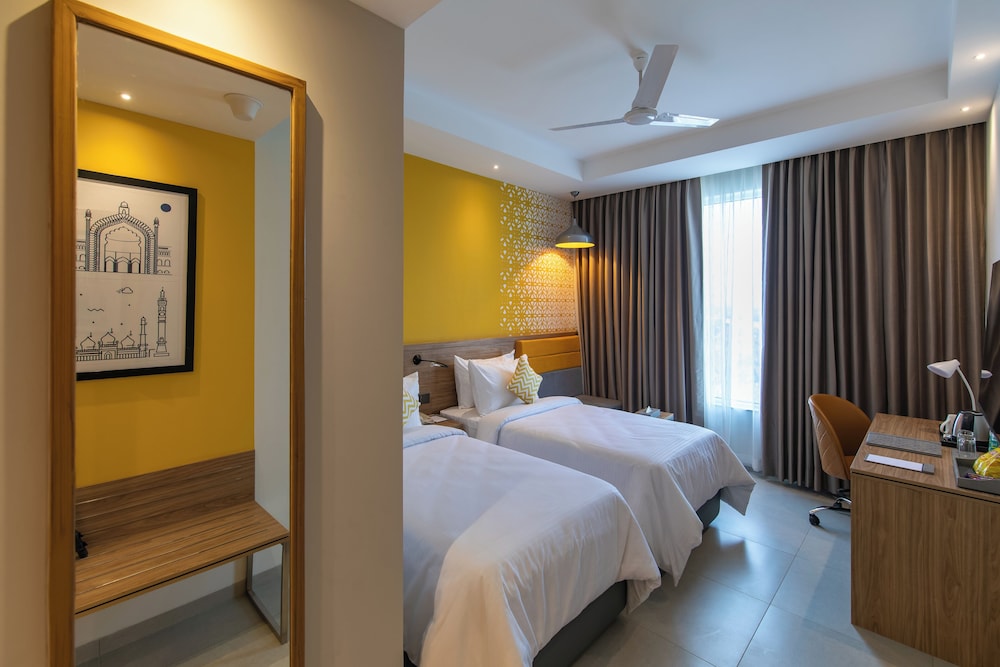 Deluxe Room, 2 Twin Beds - Photo 1