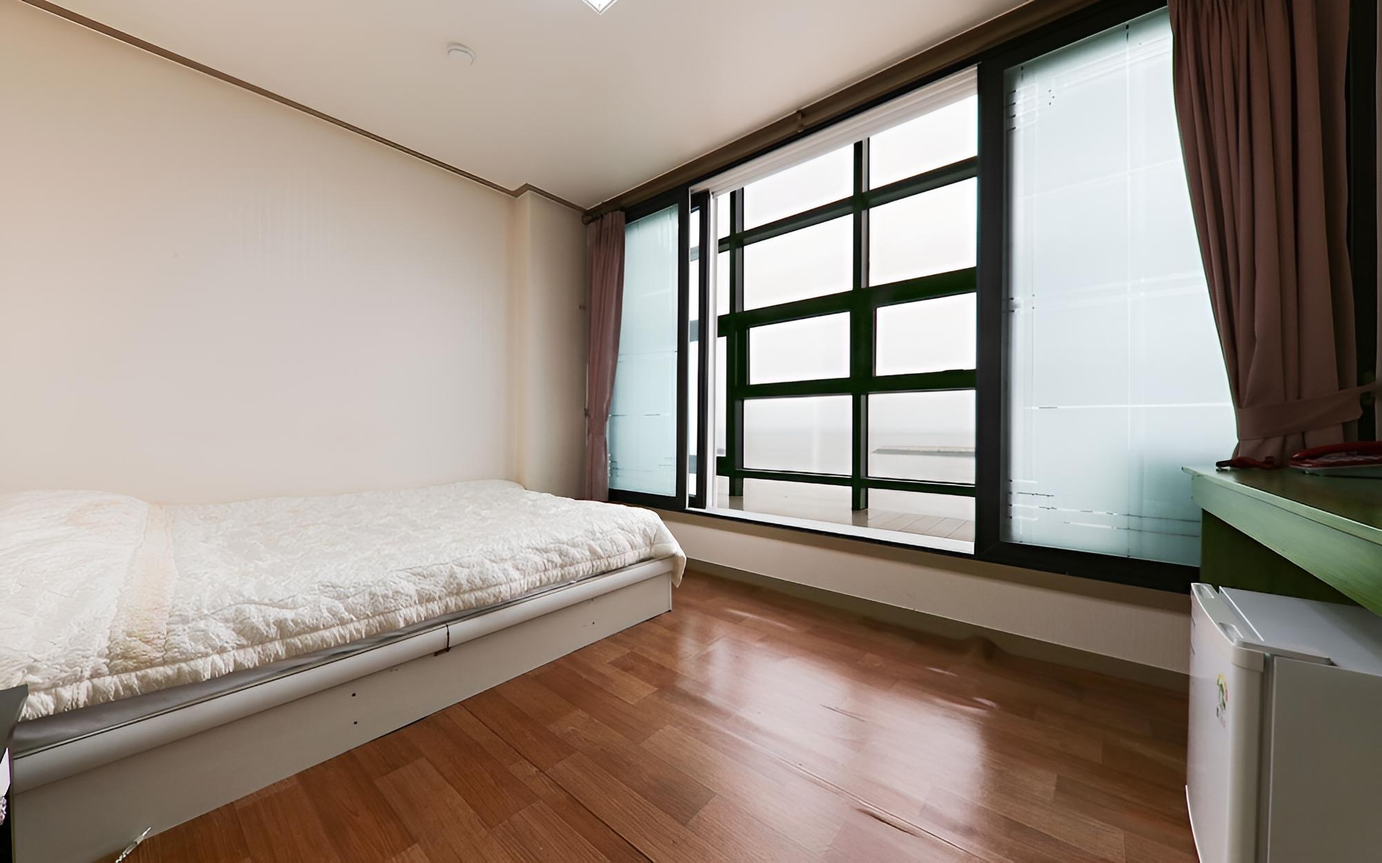 Room (Bed (Ocean View))