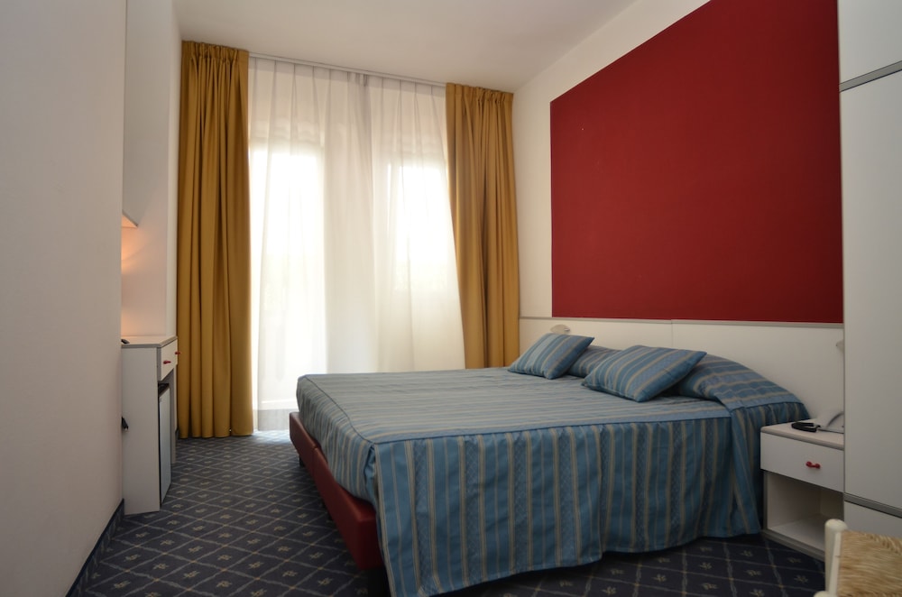Double or Twin Room photo 1