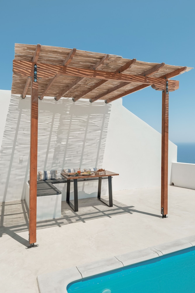 Villa two bedroom with private pool, interior hot tub & Sea View - Photo 16