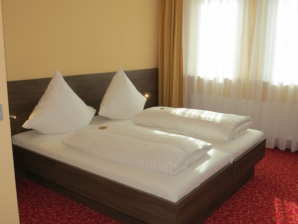 Double Room, 1 Double Bed
