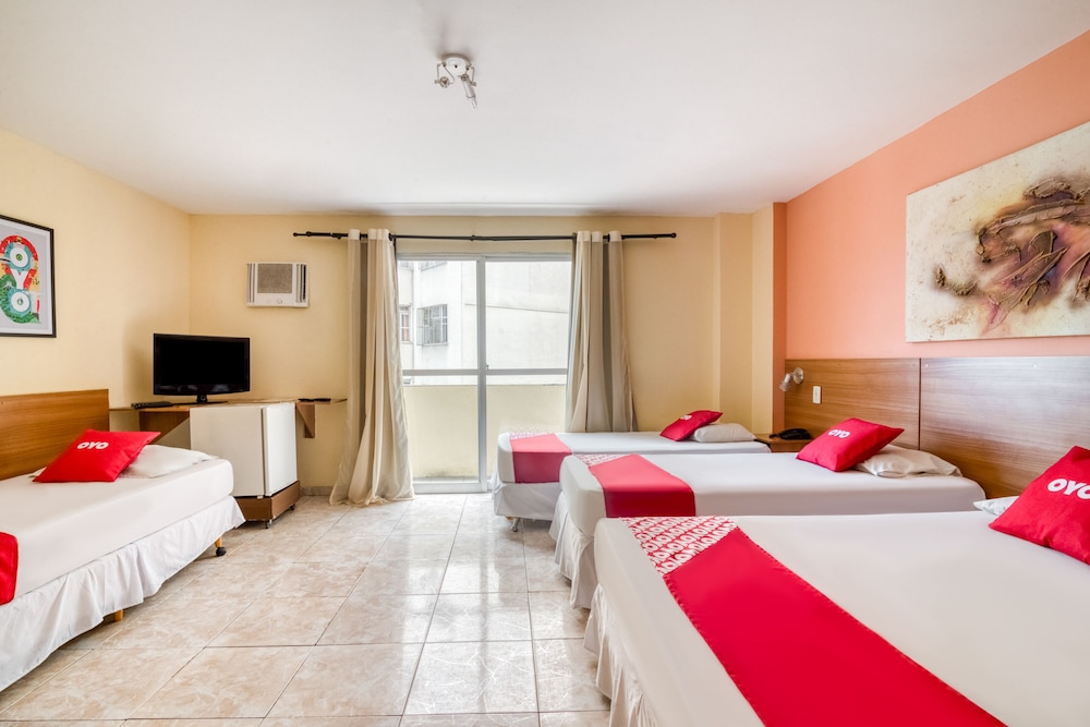 Room (Quintuple,1 Double bed + 3 Single bed)