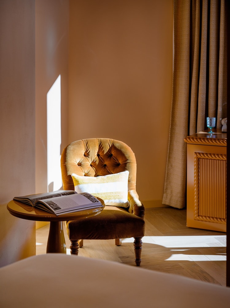 Family Room - Photo 6