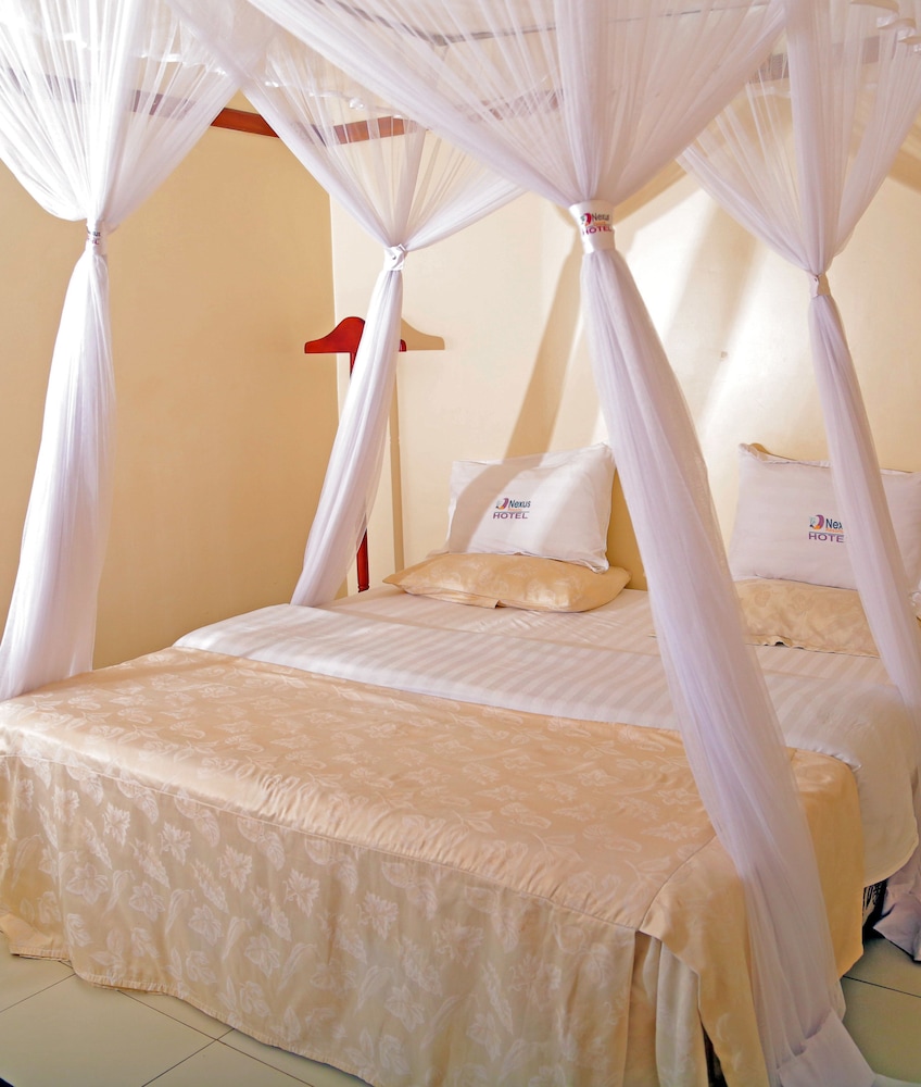Bed & Sleeping Area