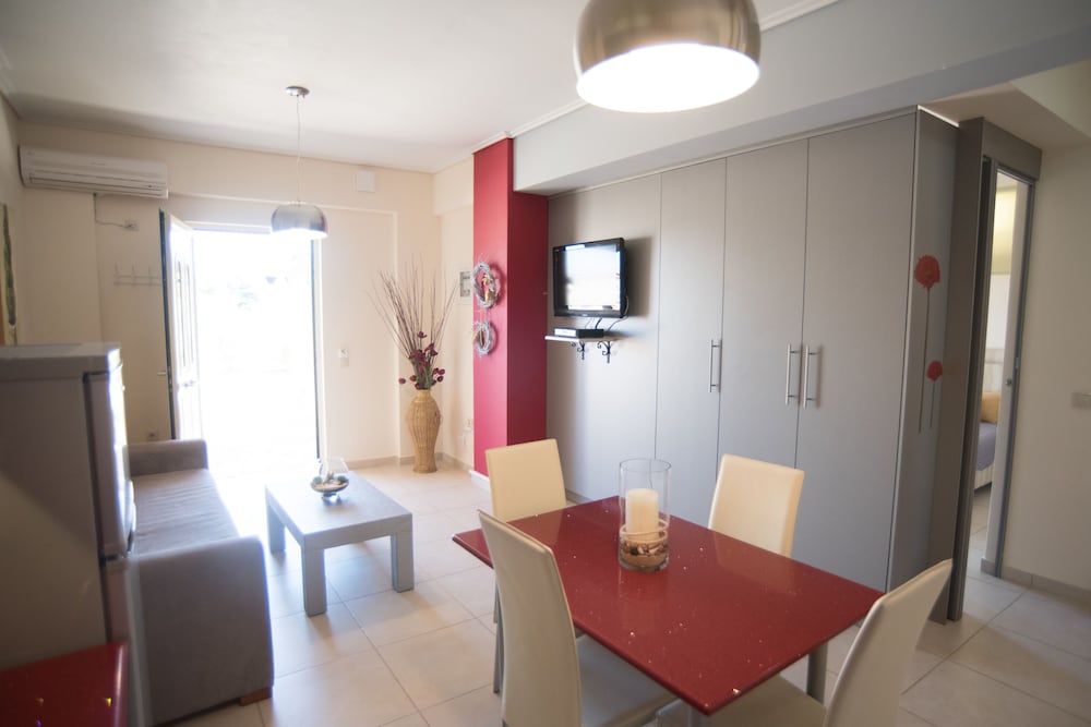 Deluxe Apartment, 1 Bedroom, Garden View photo 1