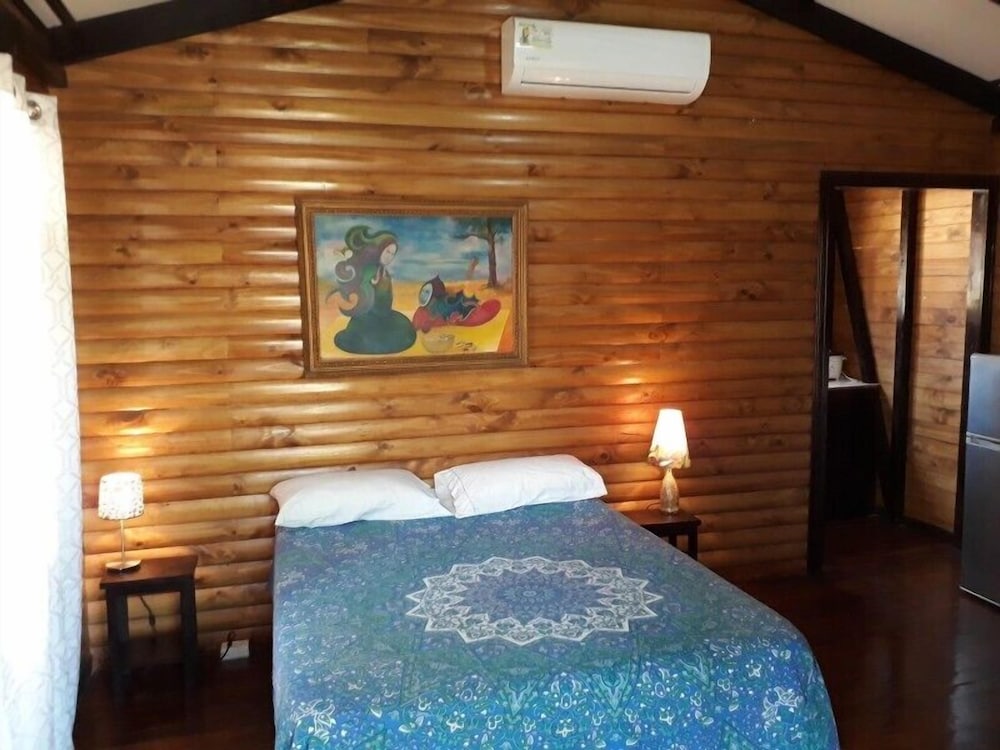 Economy Cabin, Multiple Beds, Balcony, Courtyard View photo 1