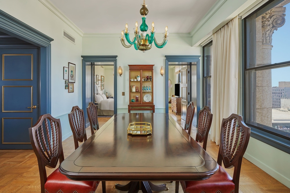 Presidential Suite, 1 Bedroom thumbnail 5