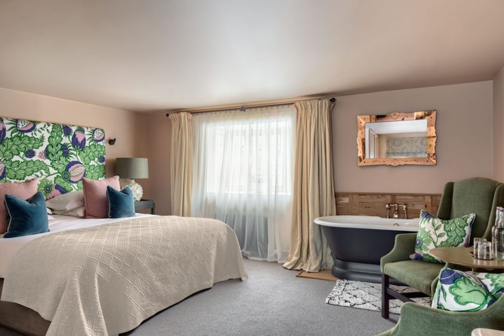 Luxury Room - Photo 1