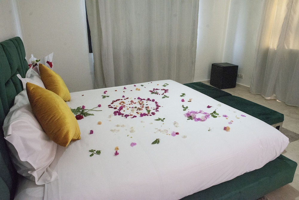 Classic Double Room, 1 Queen Bed, Pool View, Ground Floor photo 3