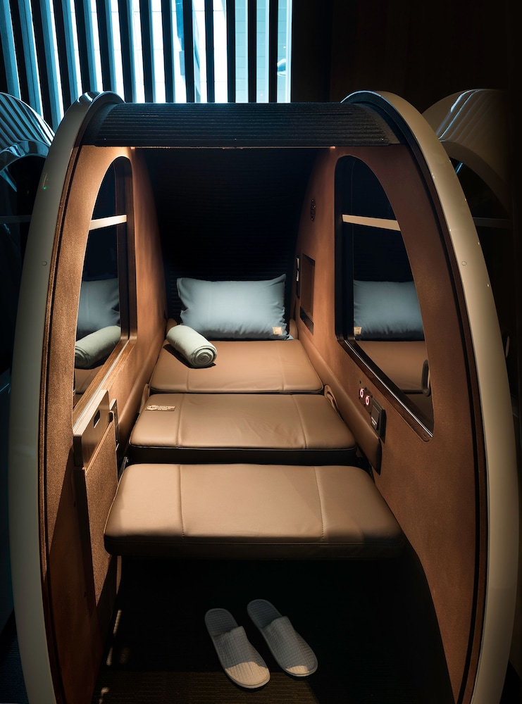 Single Igloo Pod, 6 Hour Morning Stay from 07:00-13:00 hrs (7am-1pm), No Bathroom photo 2