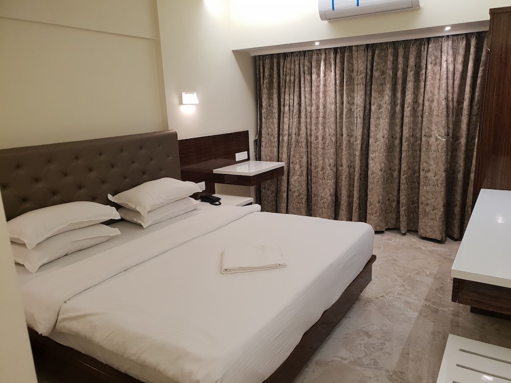 Premium Room - Photo 27