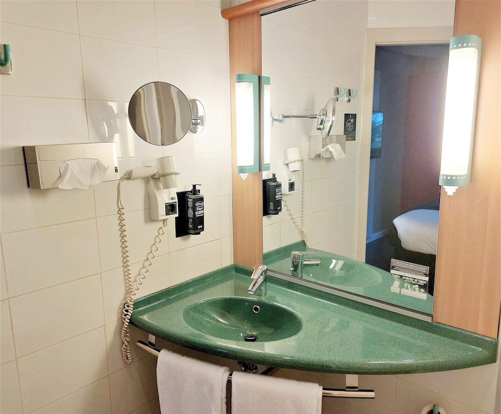 Comfort Room, 1 Double Bed - Photo 2