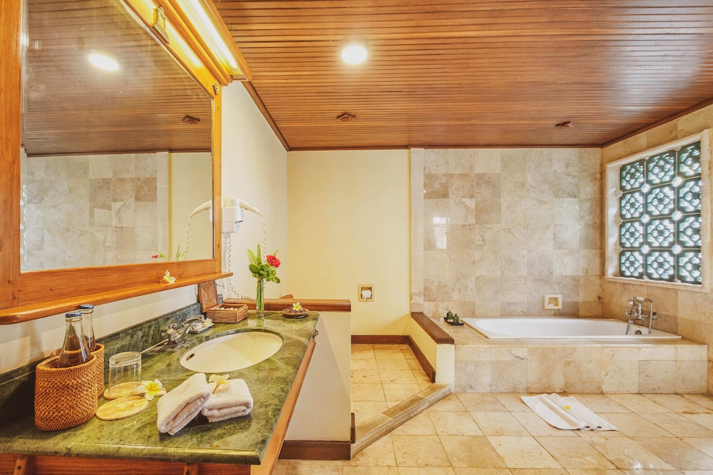 Two Bedroom Pool Villa - Photo 6