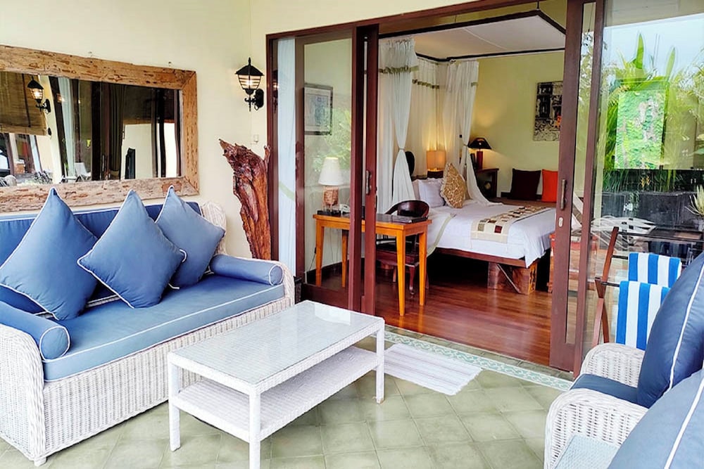 Luxury Villa, 2 Bedrooms, Private Pool, Poolside - Photo 4