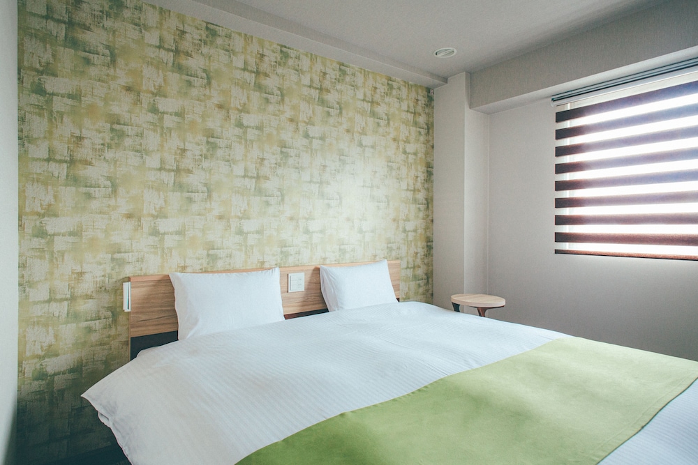 Double Room, Non Smoking - Photo 7