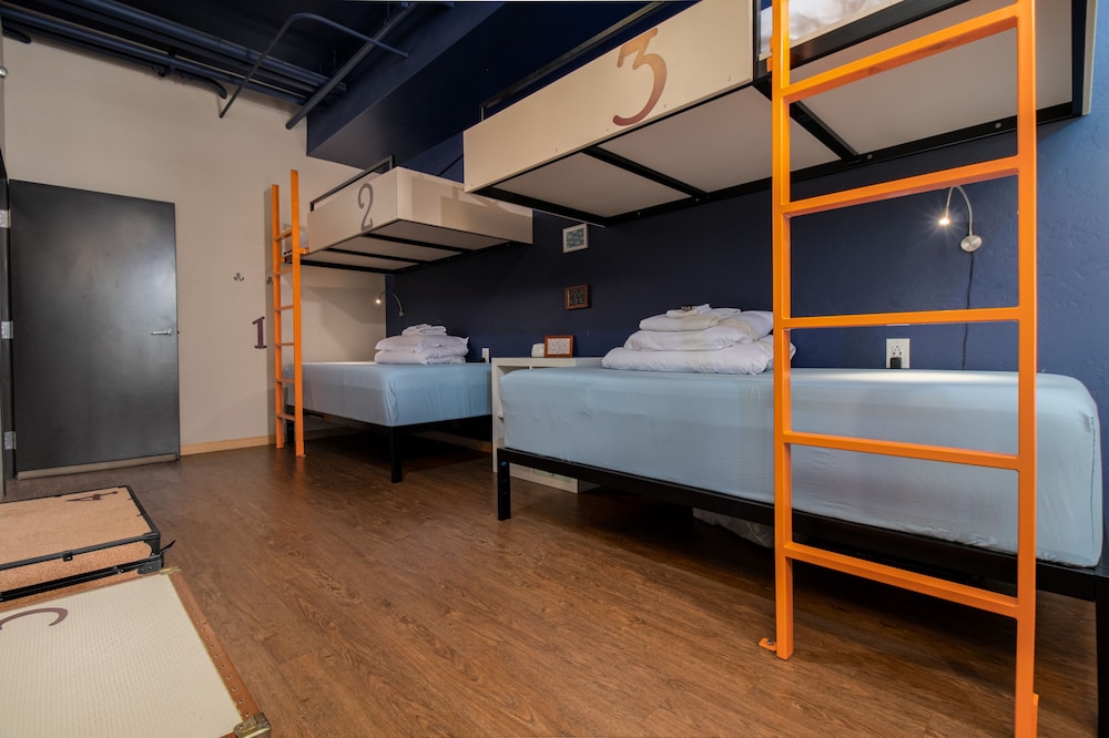 Quadruple Room photo 2