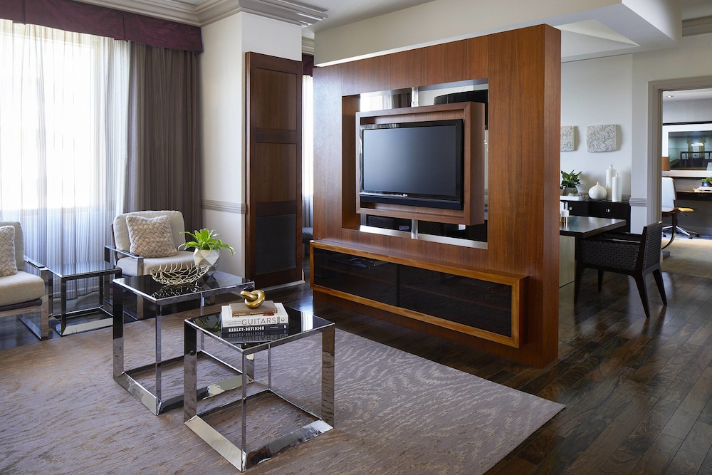 Executive Suite, 1 Bedroom, City View - Photo 17