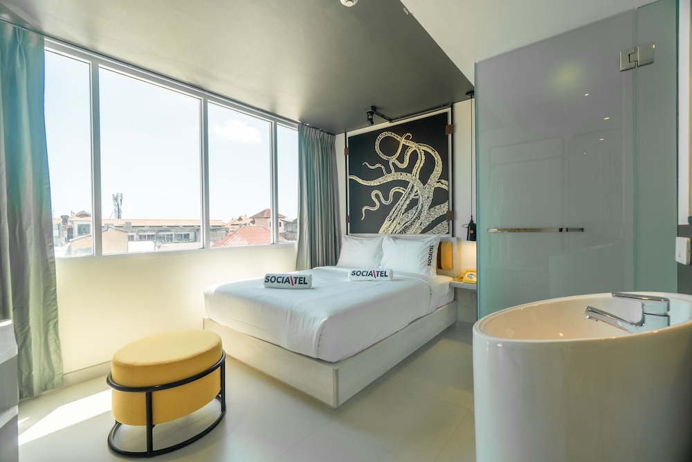 Standard Room, 1 Queen Bed - Photo 7