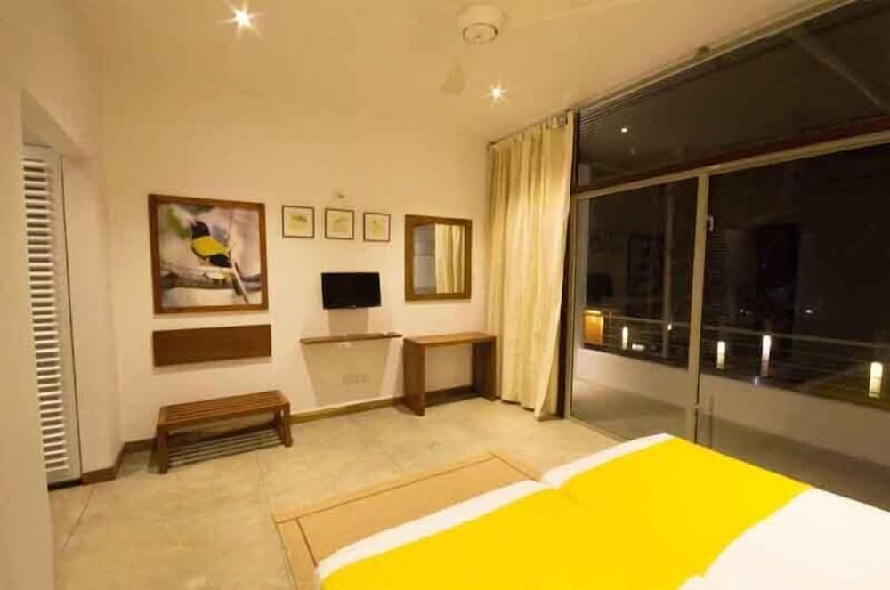 Premium Twin Room, 2 Twin Beds, Pool View, Poolside photo 3
