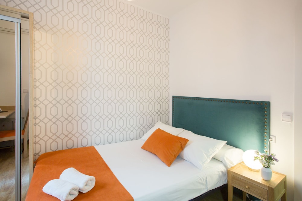 Single Room photo 2