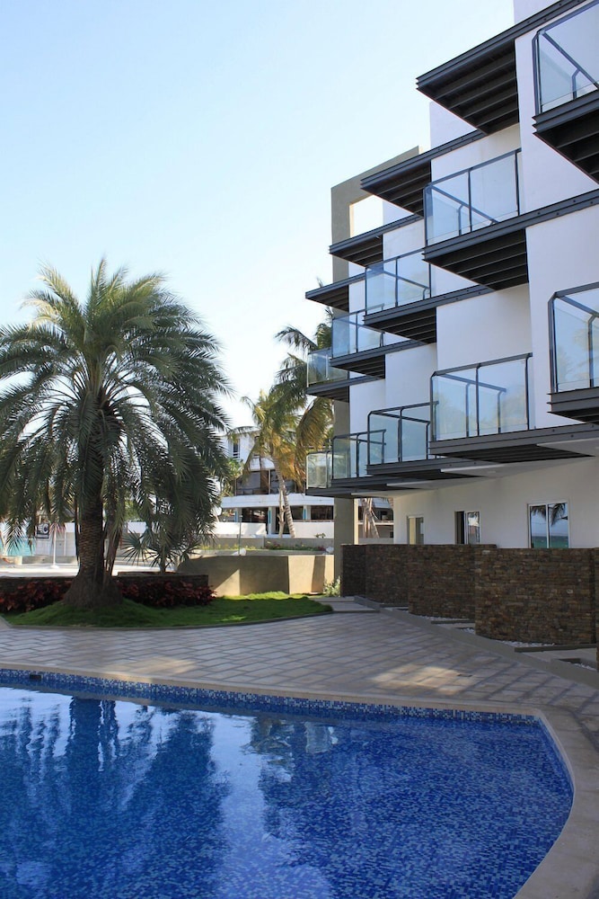 Standard Room, Pool View