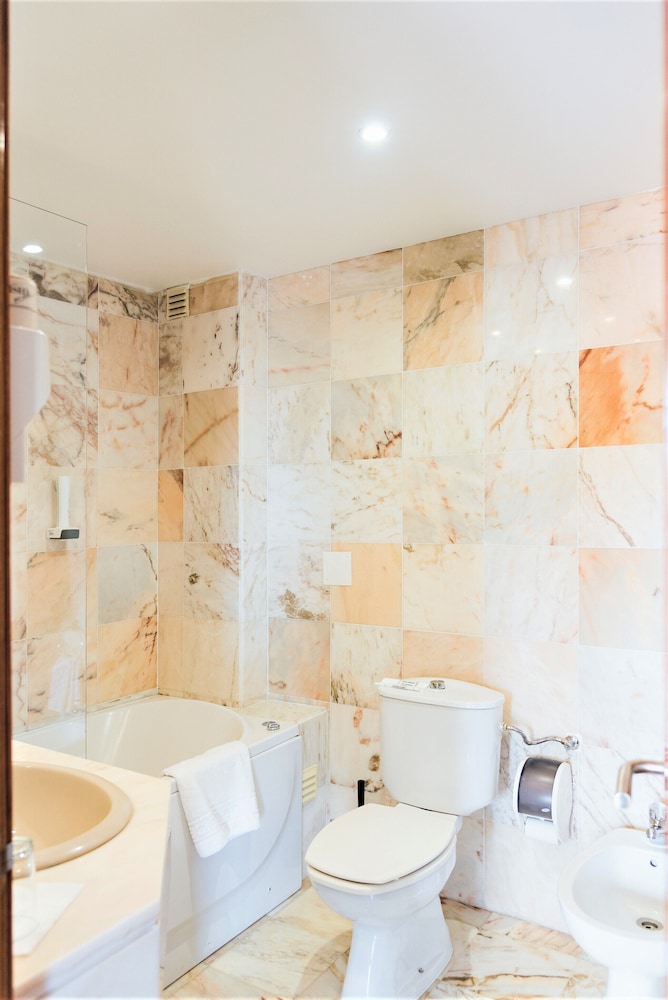 Panoramic Suite, River View - Photo 7