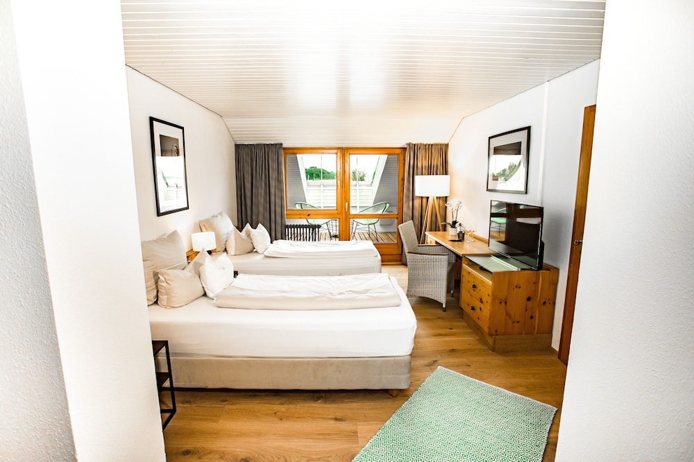 Double Room (Top floor / roof ) photo 2