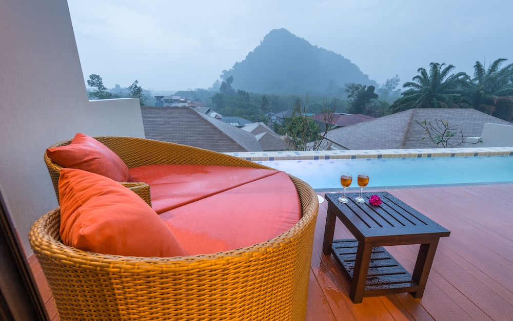 Exclusive Pool Villa with Bathtub photo 2