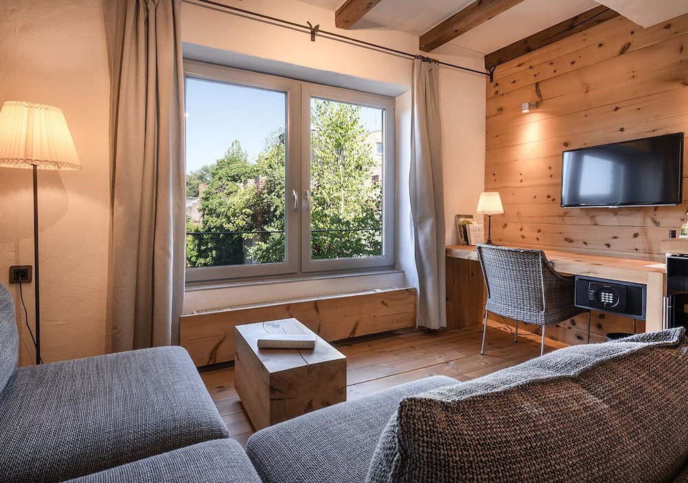 Wellness-Living-Room, 1 Room