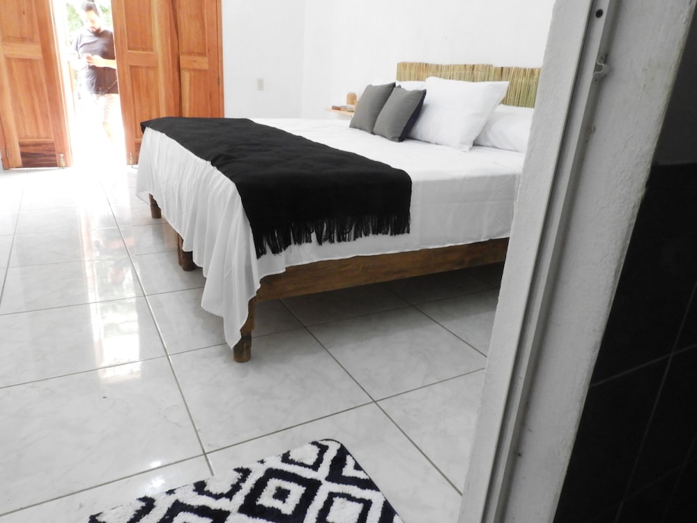 Comfort Room, 1 King Bed, Kitchenette, Ground Floor photo 1