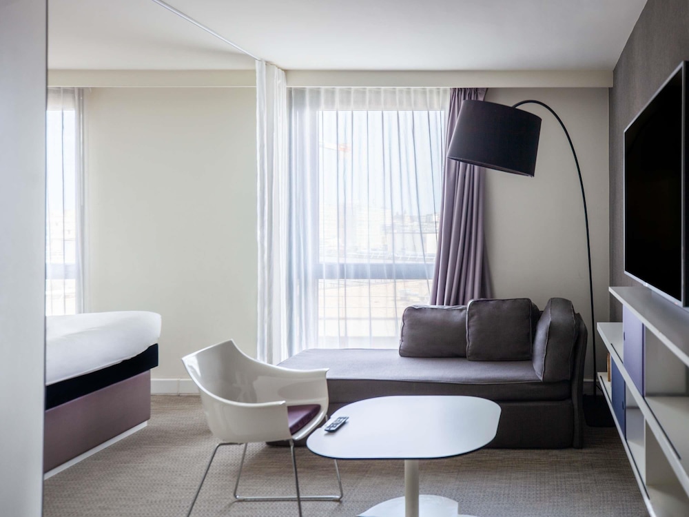 Standard Suite, 1 Double Bed with Sofa bed, photo 6
