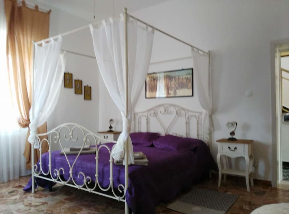 Comfort Triple Room, Non Smoking photo 3