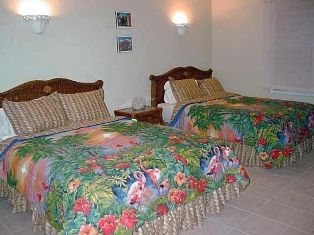 Family Quadruple Room, 2 Queen Beds