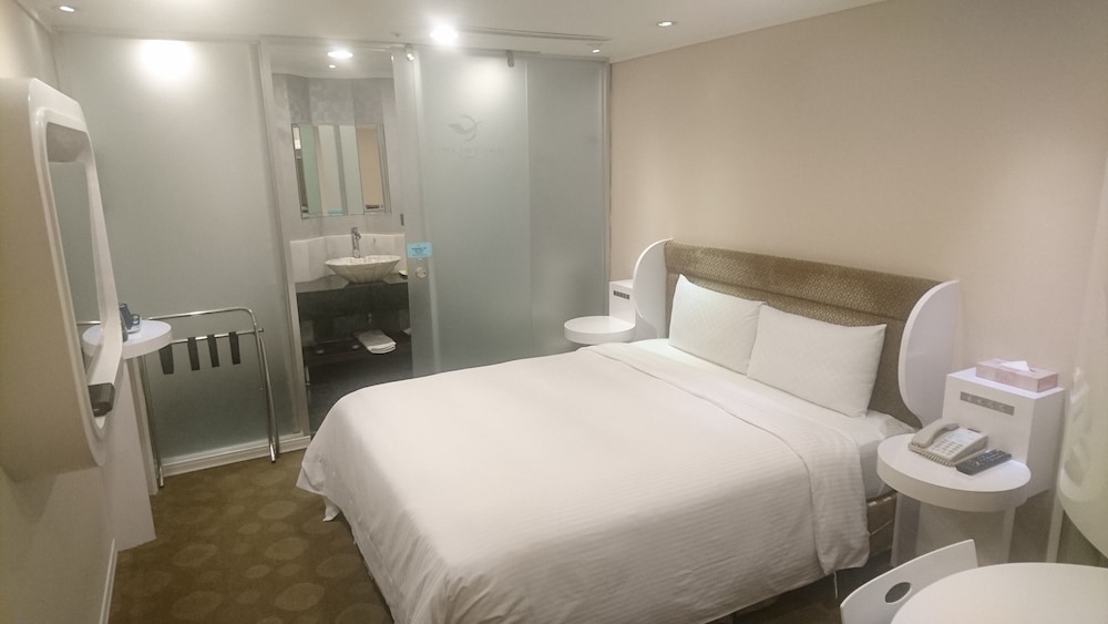 Deluxe Double Room, No Windows
