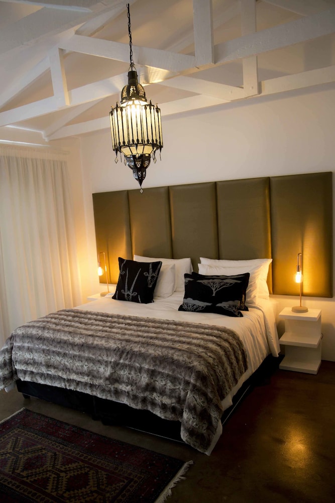 Luxury Double or Twin Room photo 2