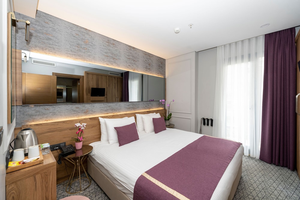 Economy Double Room photo 1