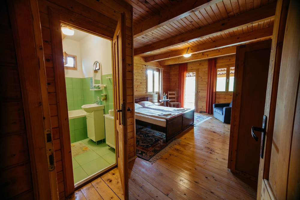 Standard Double or Twin Room, 1 Double Bed photo 3