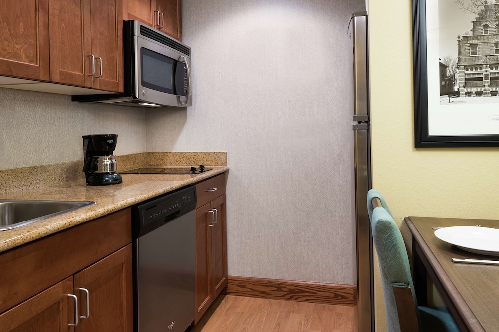 Suite, 2 Queen Beds - Photo 1