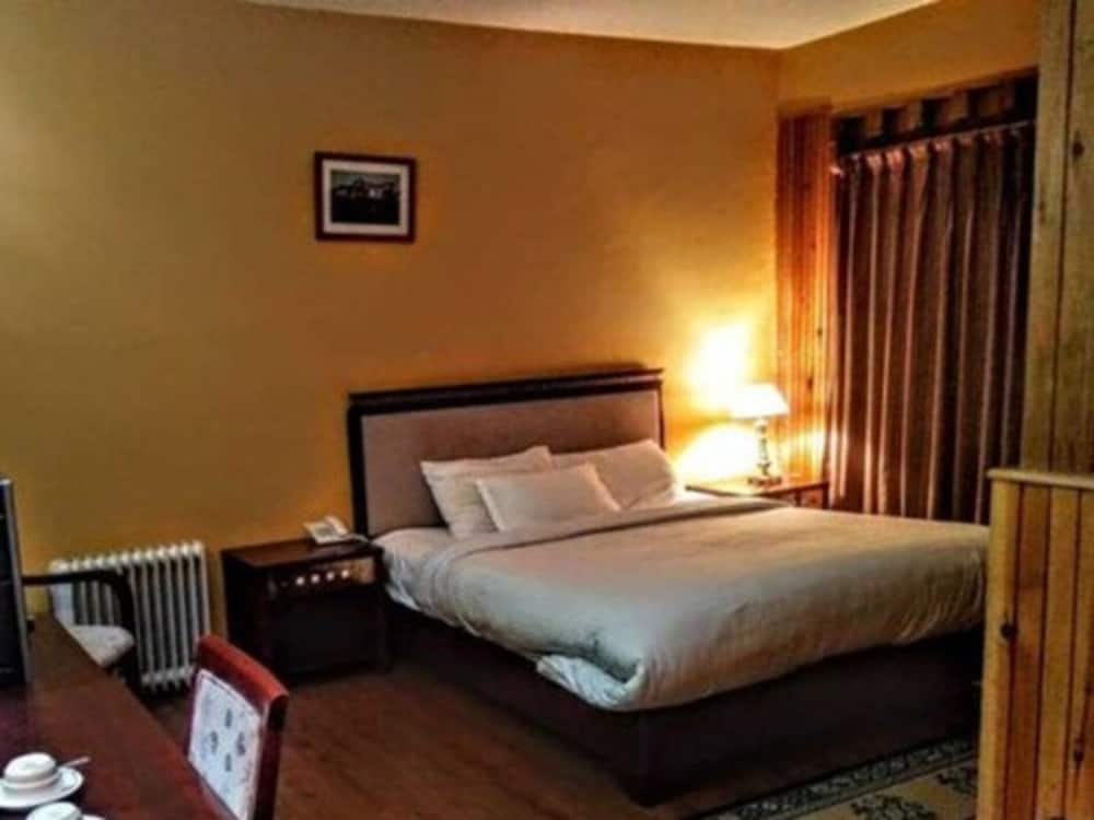 Mountain View Executive Room photo 2