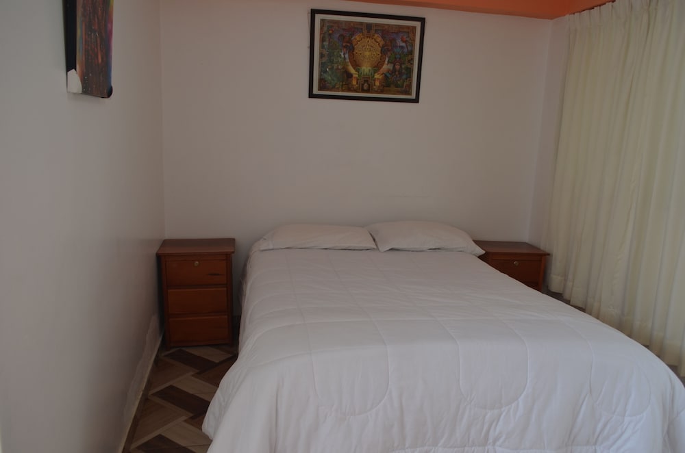 Double Room, 1 Double Bed, Private Bathroom (Lirio) photo 2