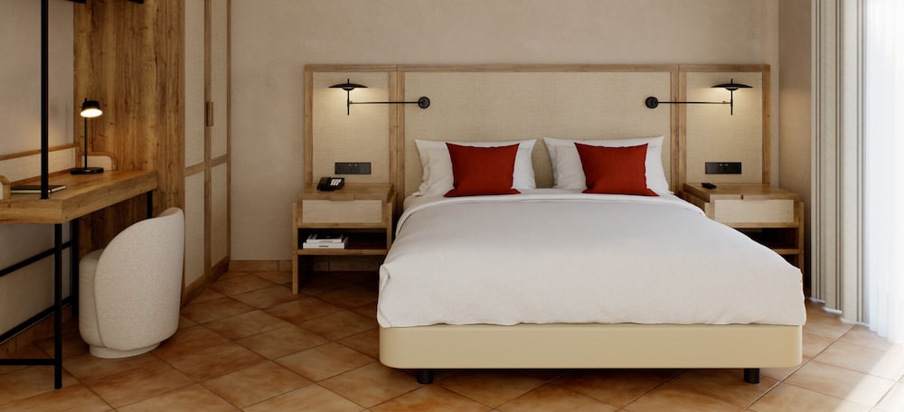 Classic Triple Room, Balcony